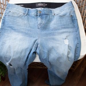 Torrid Bombshell skinny jeans size 18